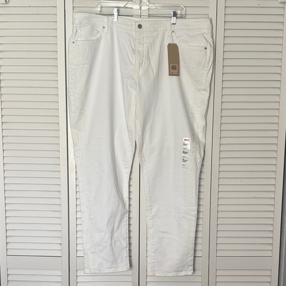 Levi’s Women Plus Size White Shaping Skinny Jeans